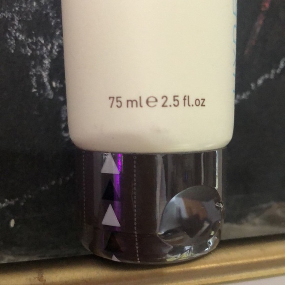 AHAVA Time to Hydrate essential day moisturizer - Picture 4 of 4